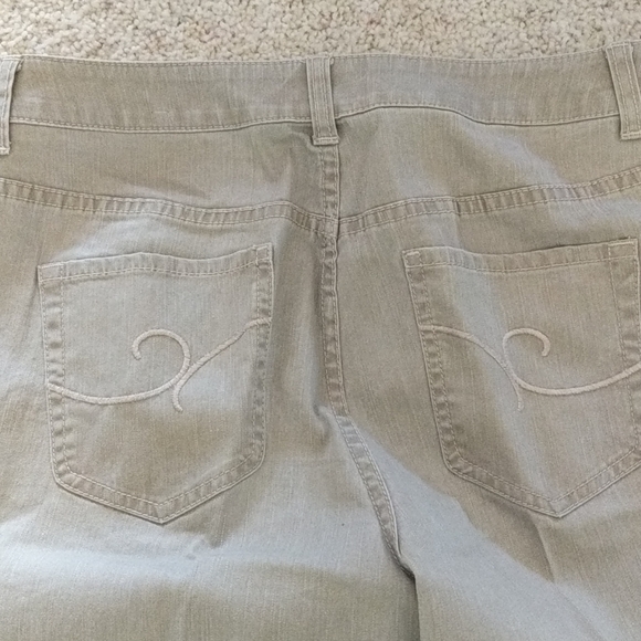 Chicos Additions size 1 taupe jeans - Picture 3 of 6